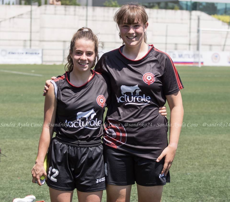 Irati Igoa eta Aroa Cerezo Mulier taldera