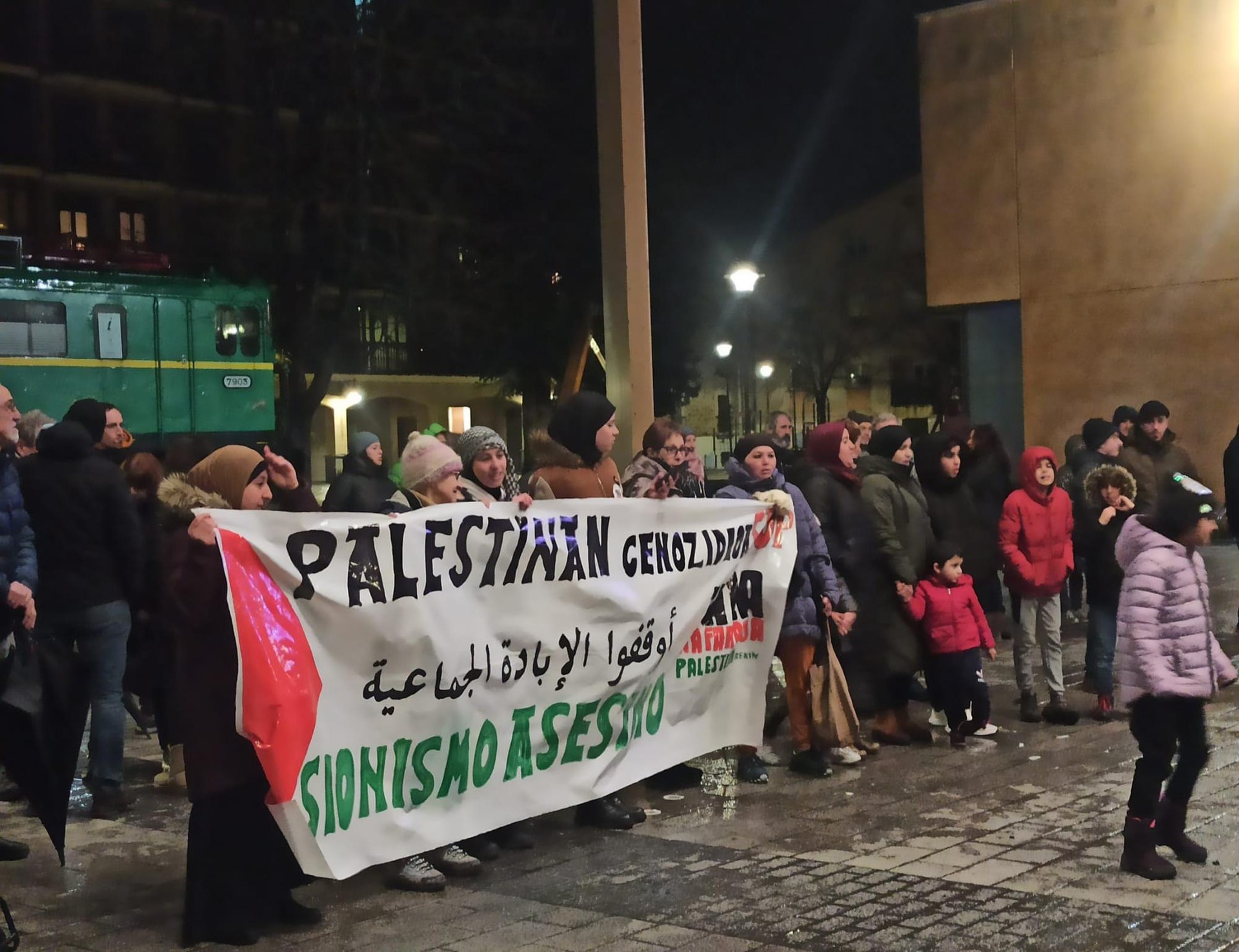 Palestinan “genozidioa bukatzeko” exijitu dute
