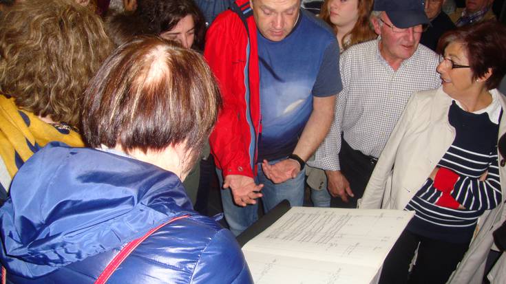 Arrano beltza bigarrenez Altsasun