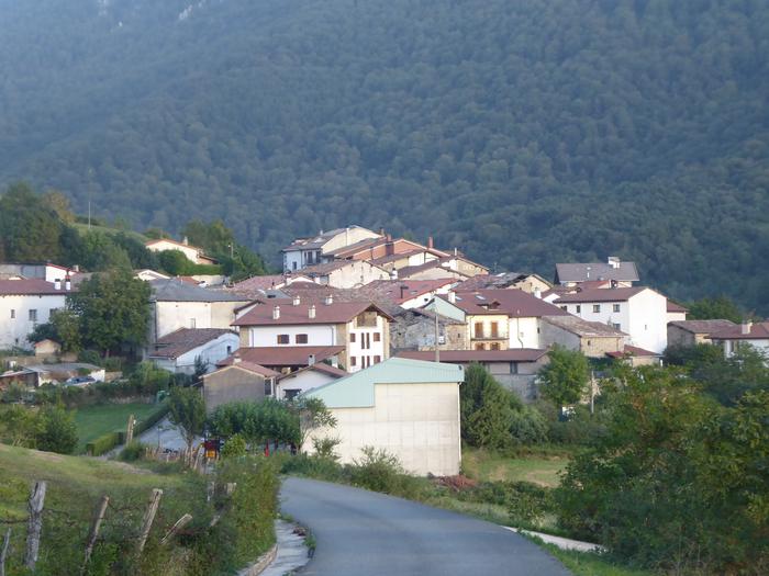 Gobernuak bi etxebizitza egiteko baimena eman du