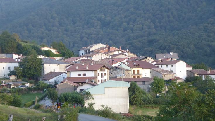 Gobernuak bi etxebizitza egiteko baimena eman du