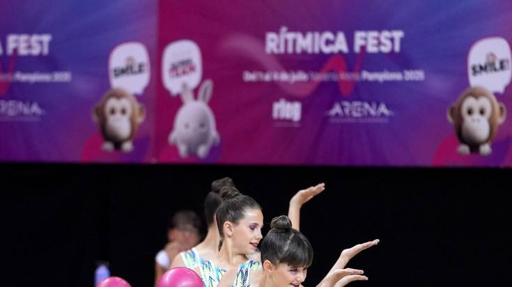 Iskiza Sakanako gimnasten ikasturte bukaerako erakustaldia
