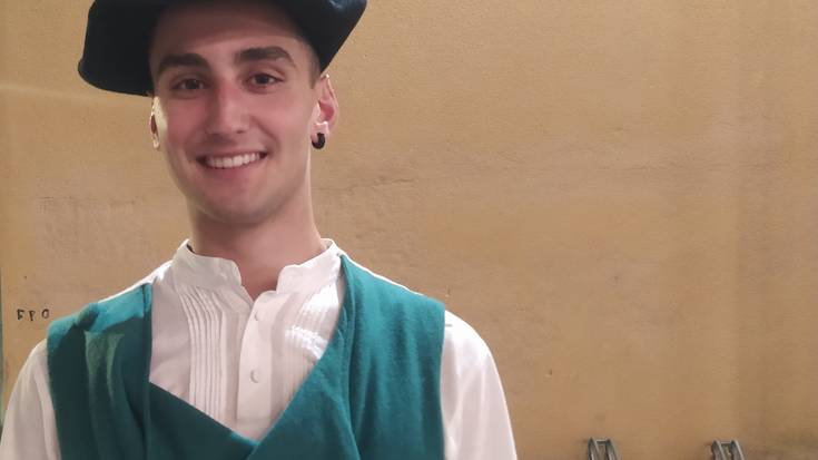 "Ea hemendik aurrera kintotan ere dantzatzen den"