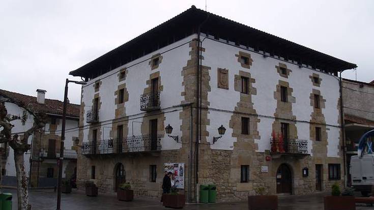 Bake epailea Lakuntzan, erlijio kulturako lokal berria Altsasun eta "giza eskubide urraketa larriak" jasandako beste biktima aitortza