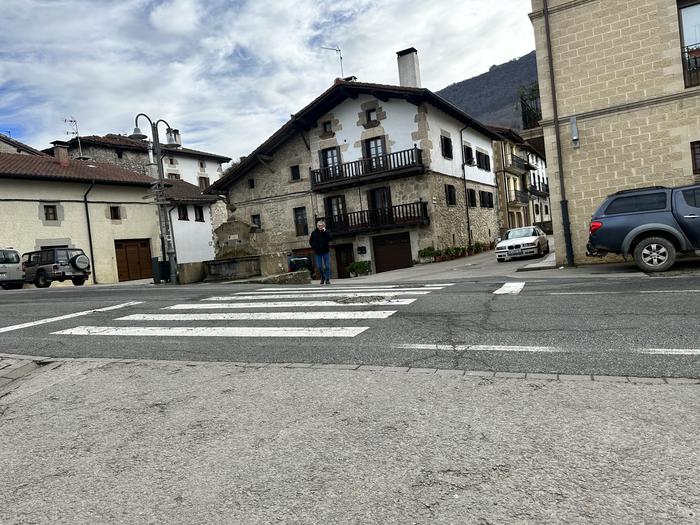 Mank ur kontsumoaren irakurketa egiten hasi da
