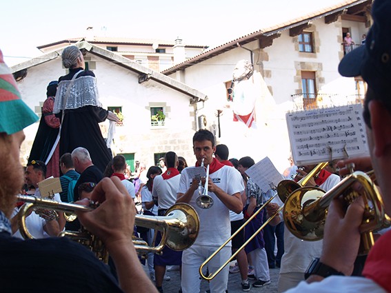 Gazteendako festa egun bat gehiago