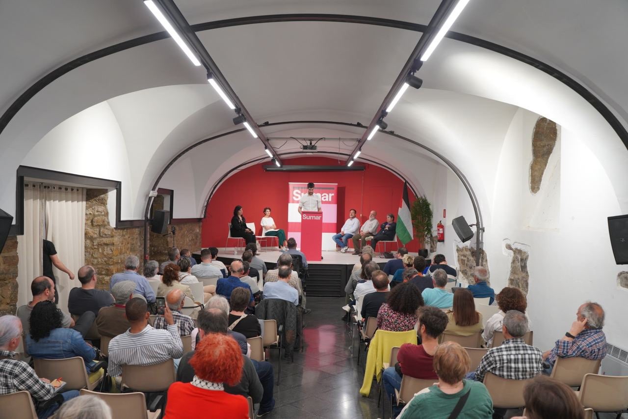 Sumar etxebizitza sozialen eta etxebizitza eskuragarrien parke publikoaren alde