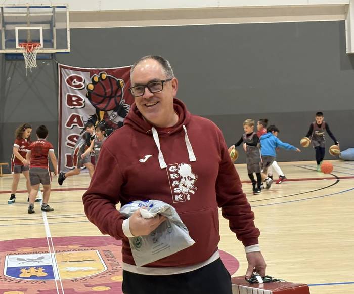 "Nesken senior taldea aurrera atera izanagatik oso harro nago"