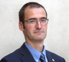 Larrazak Nafarroako Unibertsitate Publikoko zuzendaritzan segituko du