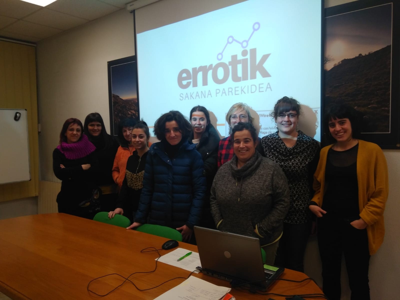 Errotik, Sakana parekidea