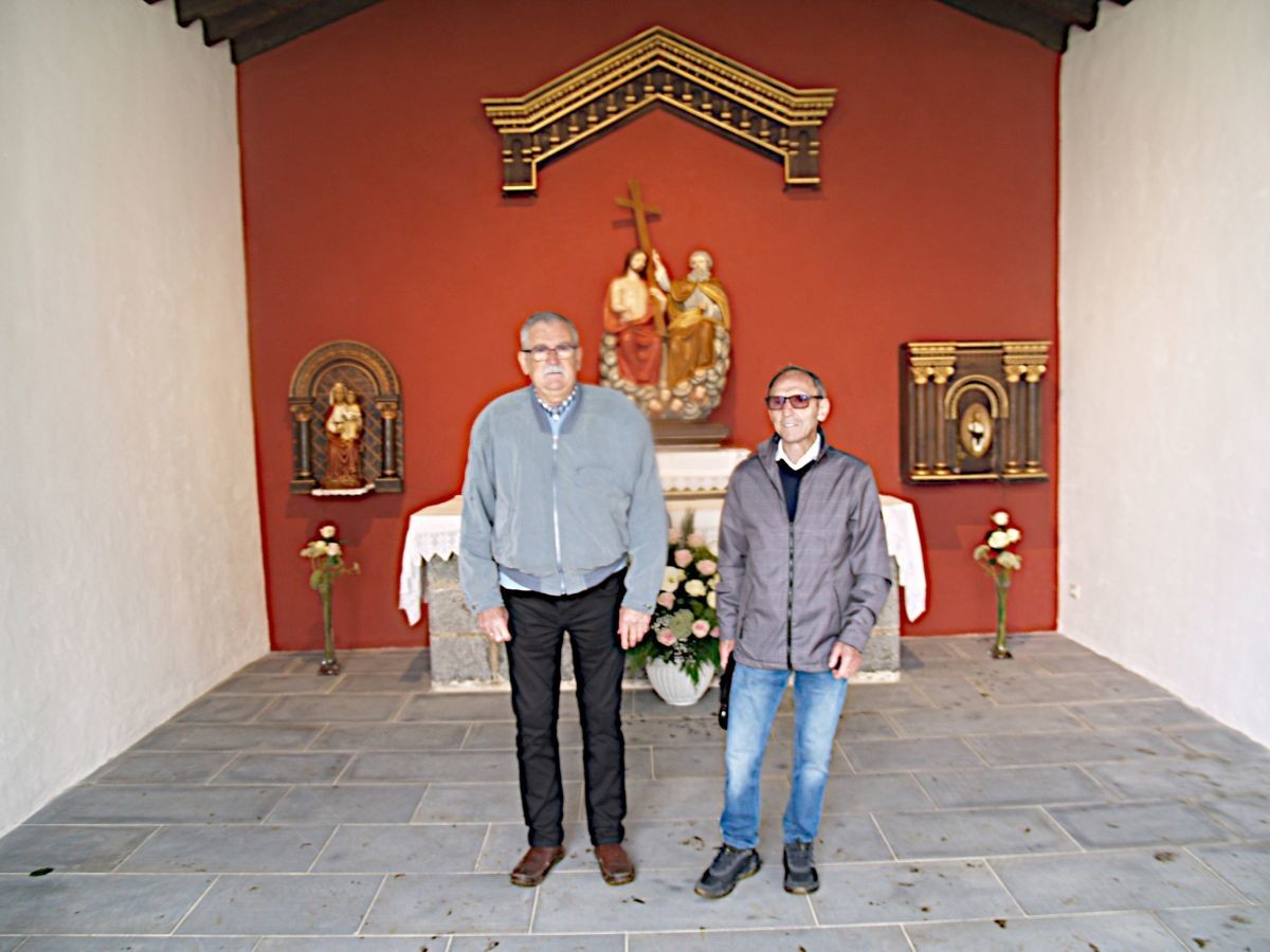 Aralarko Trinitate ermita berritu dute