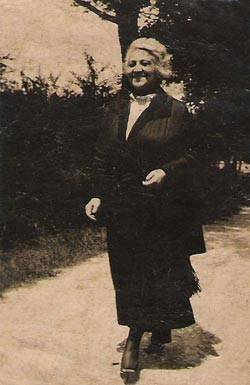 Maria Ana Sanz Huarteren omenezko erakusketa