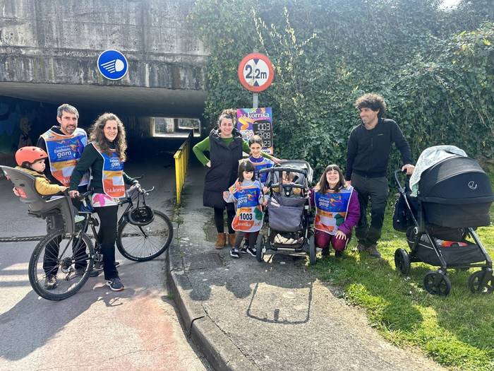 "Gure artean gehienetan harremana euskaraz izaten da"