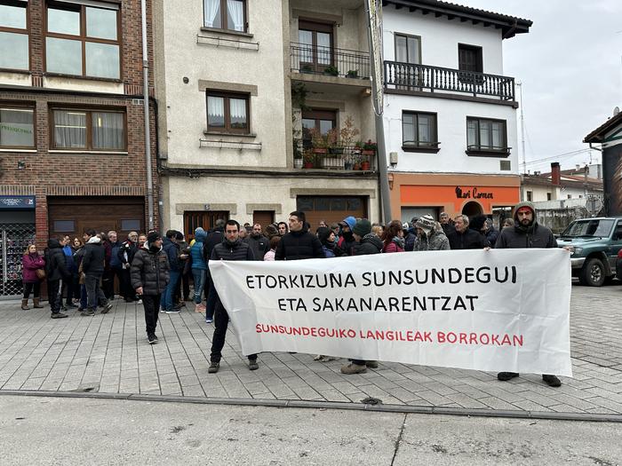 Sunsundeguiren aldeko manifestazioan parte hartzera deitu dute