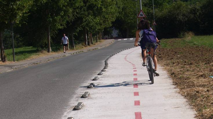 Altsasuko bide gorria, Uharte Arakilgo egur epaia, Bakaikuko denda, su egiteko debekuak eta neurriak eta Biak Baten eguneko zentroa