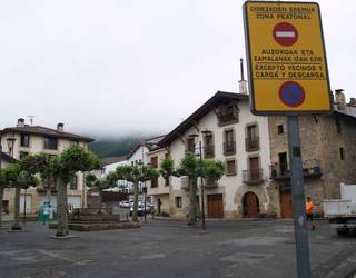 Gobernuak zazpi lanetarako laguntzak erreserban utzi ditu