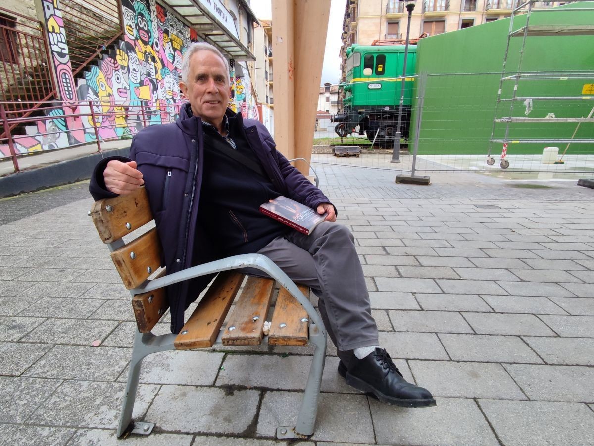 "Luis Lizarraga harro egoteko moduko pertsonaia da"