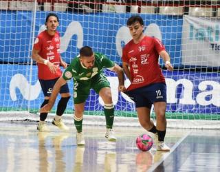 Xotak ur handitan jarraitzen du eta Imanolek "ardura" eskatu du