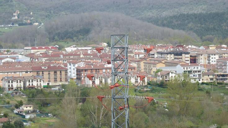 REEren Altsasuko Udalaren zerga baten kontrako auzibidea aurrera doa