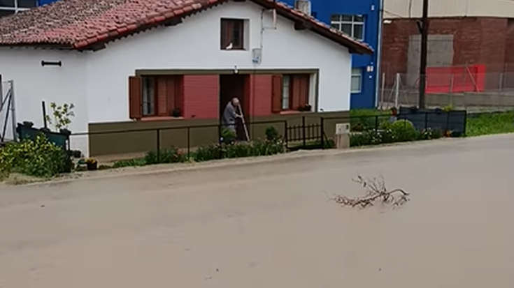 Urak gainezka egin zuen Altsasun