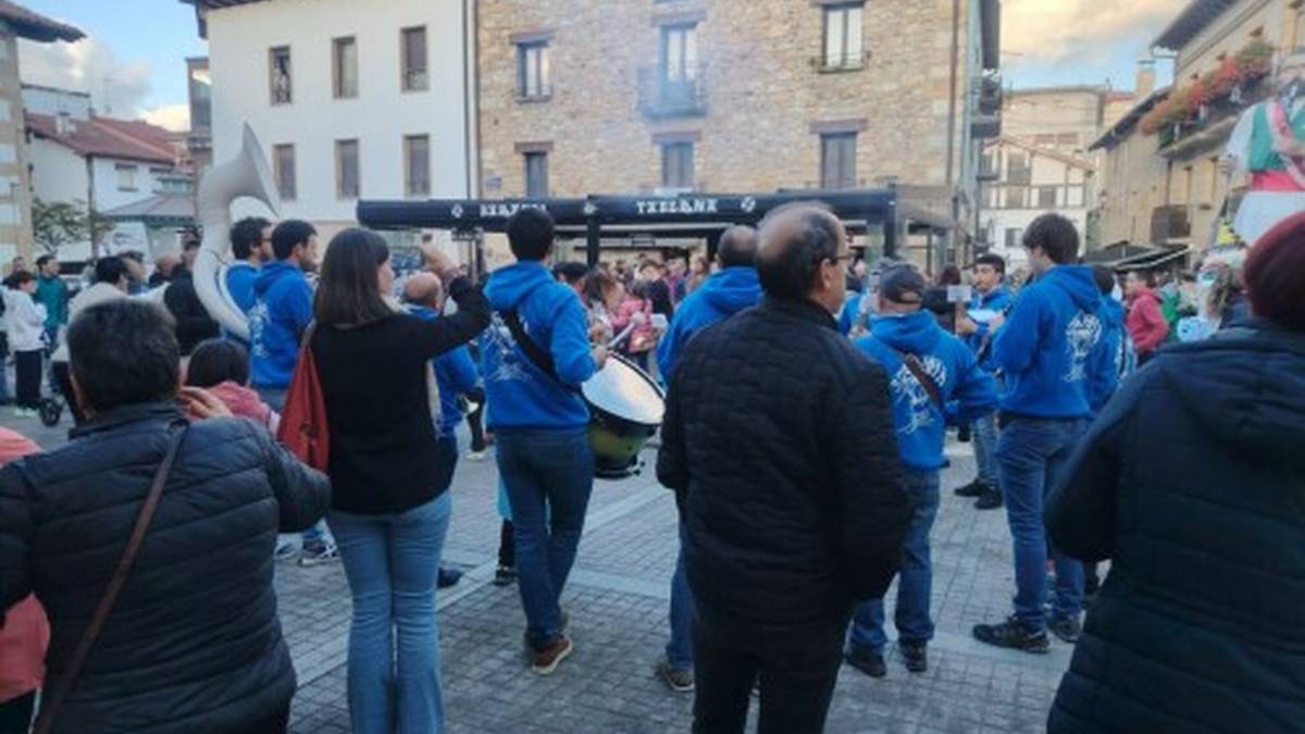 Txarangakidearen  omenezko La Zigarra-ren kontzertua