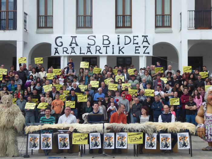 Gasbide egitasmoaren kontrako manifestazioa deitu dute