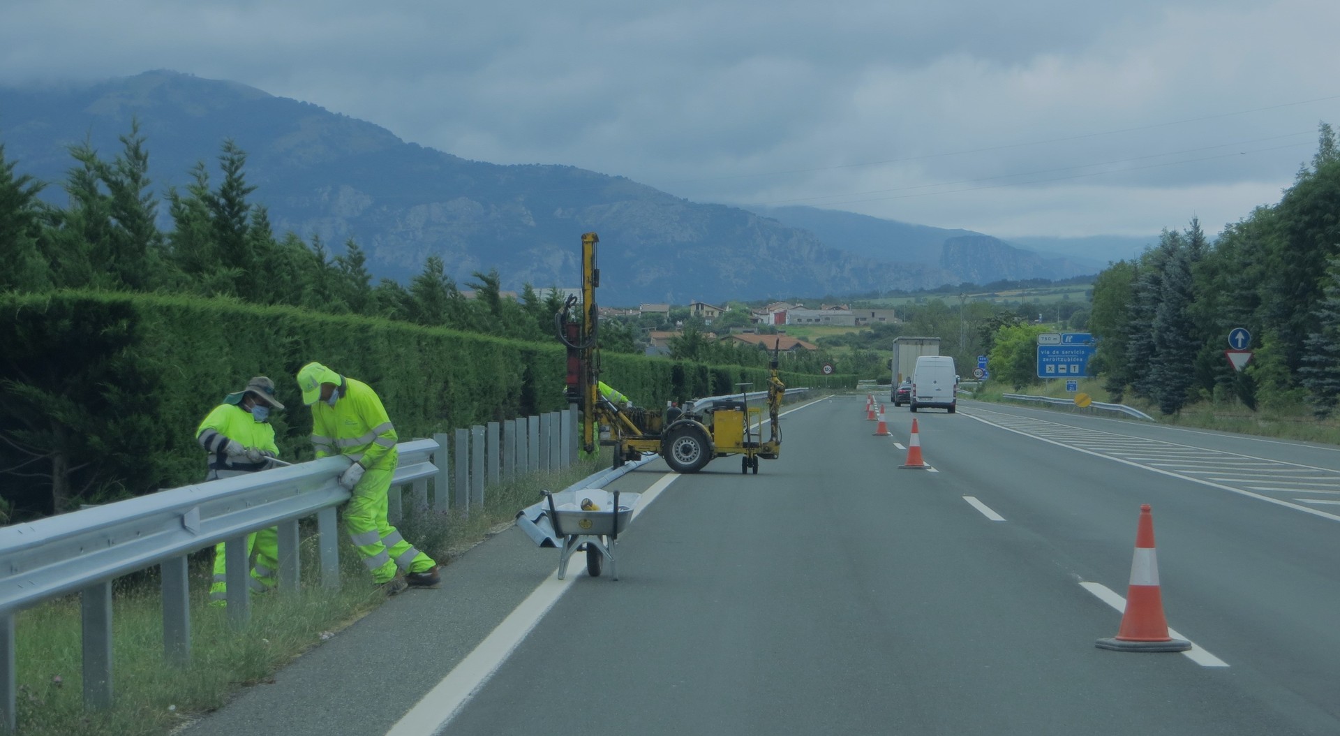 Trafikoak bi hildako utzi zituen
