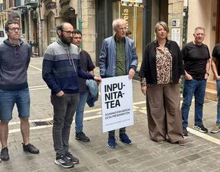 Arratibelek bere tortura kasua ikertzeko eskatu du