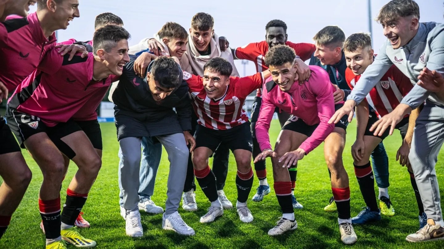 Oier Gastesi altsasuarraren Bilbao Athletic mailaz igo da