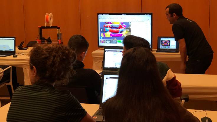 3D Inprimagailuak erabiltzeko ikastaroa, euskaraz