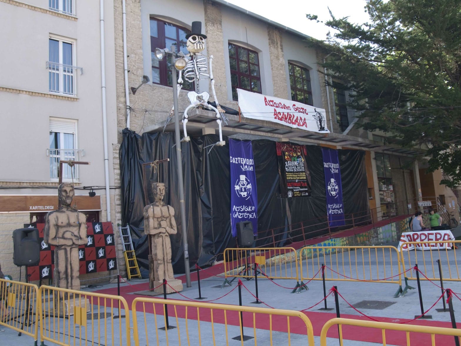 Film laburrak sortzeko deia
