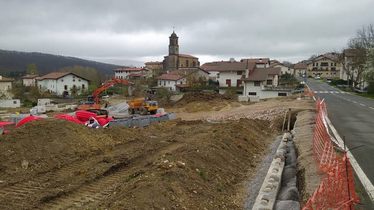 Santioalde urbanizatzeko lanak hasi dituzte