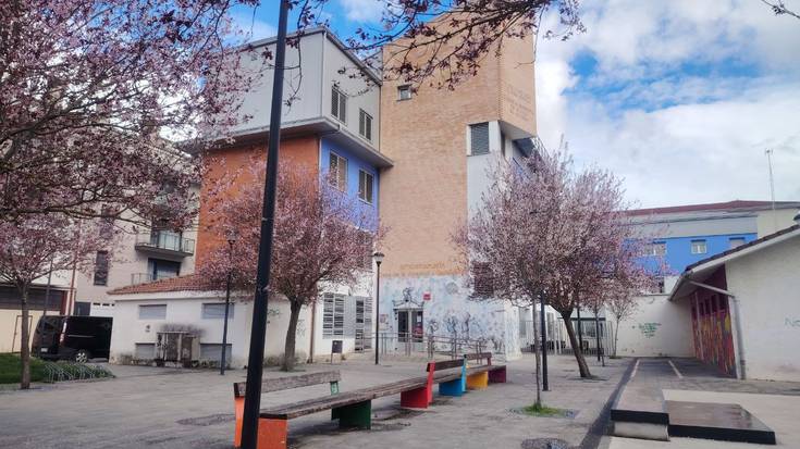 Berdintasunean jolasten, eta saltoak