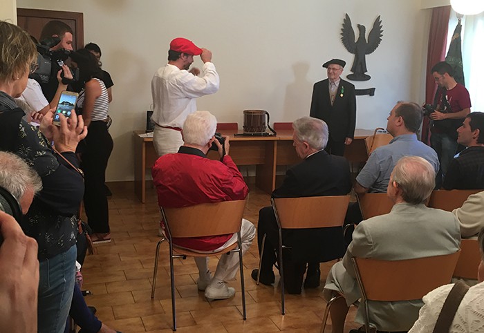 Sagasetak Euskal Herriko Txistularien elkartearen Urrezko domina jaso du - 1