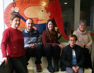 "Modu antolatuan parte hartu nahi dugu ikastolaren ibilbidean"