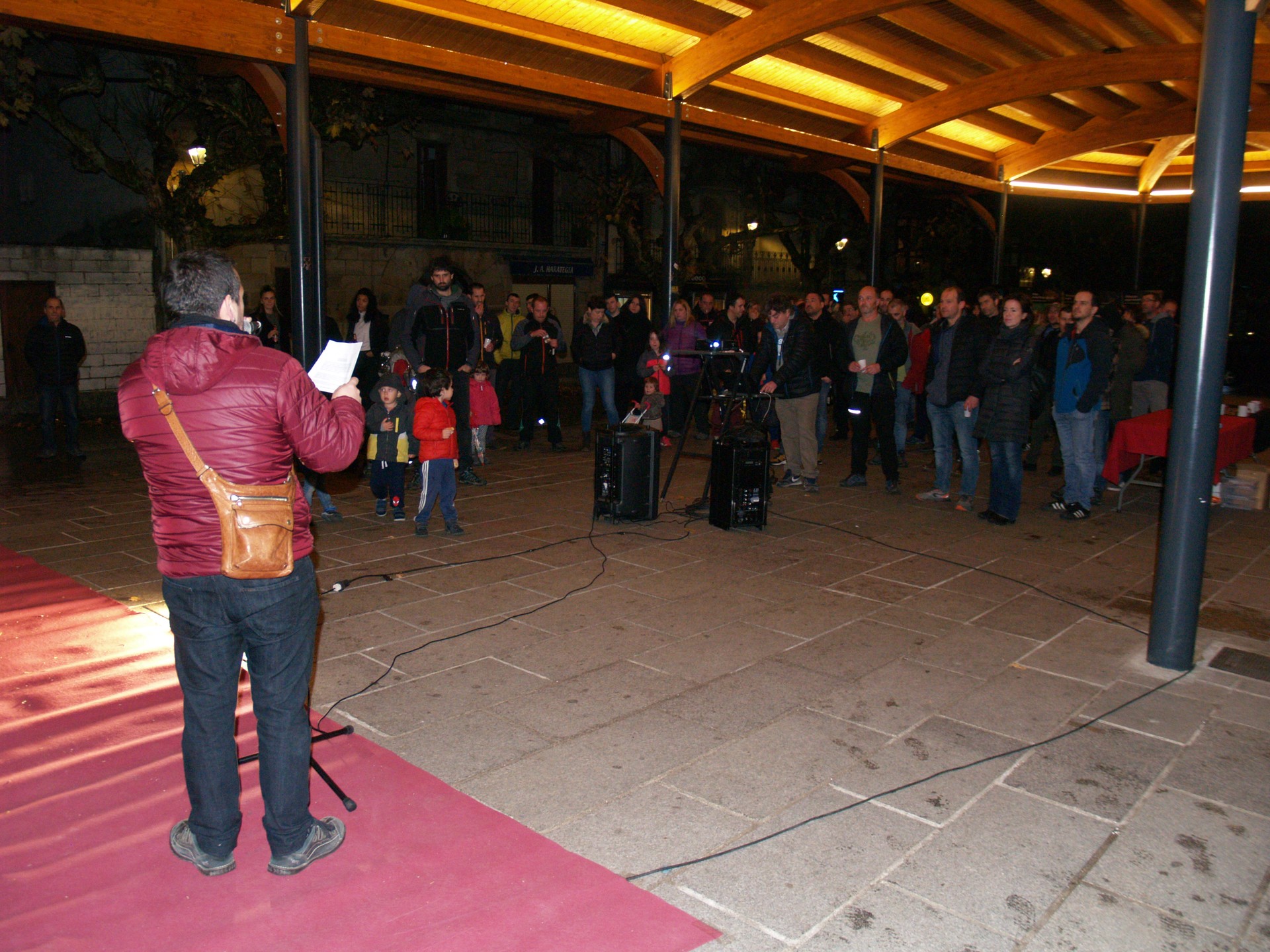 Burdin barrak pentagrama bihurtzeko