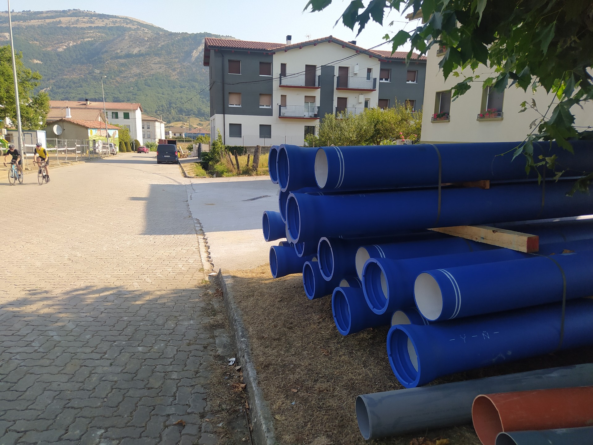 Bi egunetan ur mozketak izanen dira