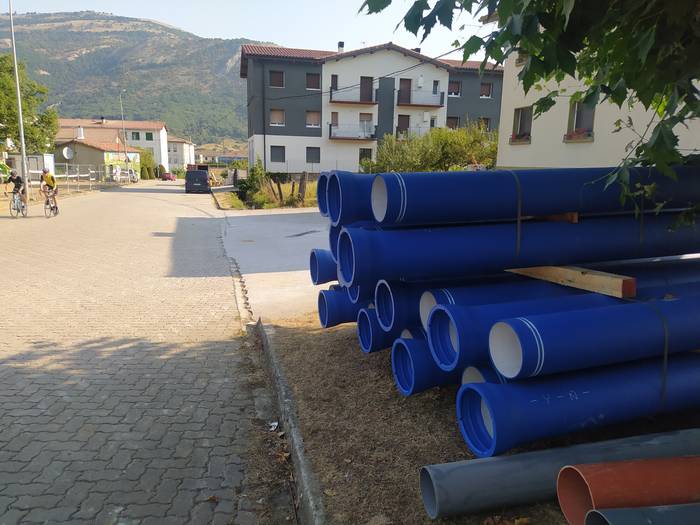 Bi egunetan ur mozketak izanen dira