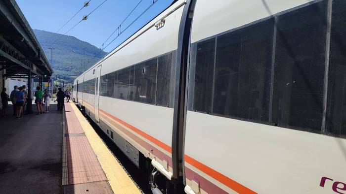 Arabarekin tren lotura gehiago maiatzaren 30etik aurrera