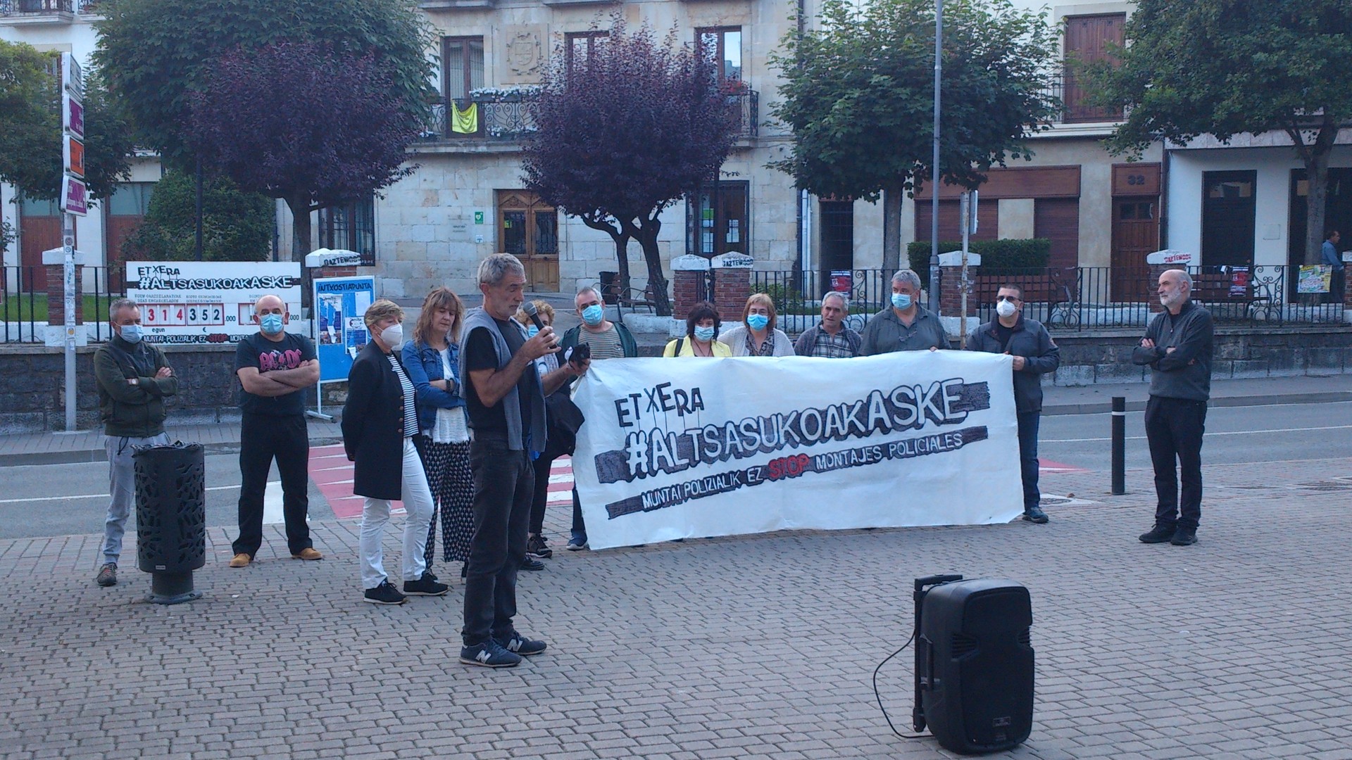 Adurrek baimena jaso du