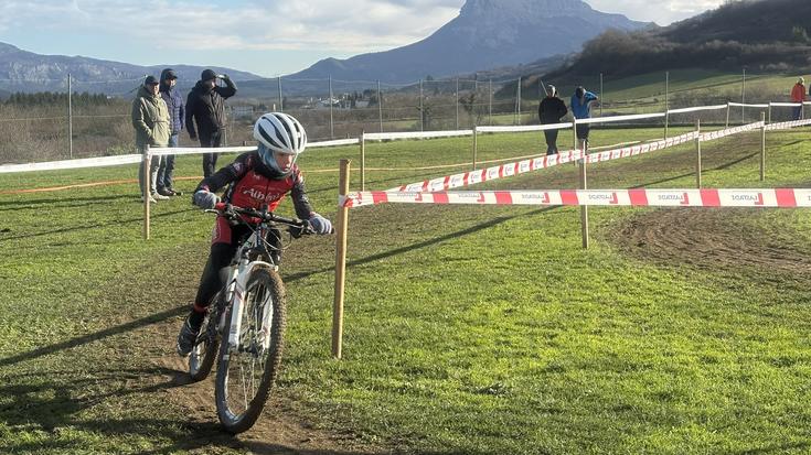 Urdiaingo ziklo-krosa, hotza eta lokatza artean