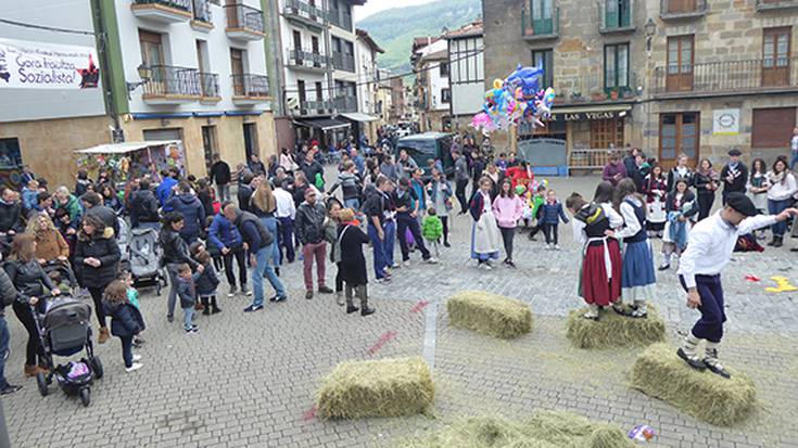 Asteburuan, Alde Zaharreko Euskal festak