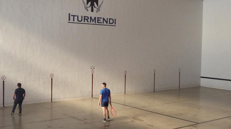 Biltoki frontenis txapelketan izena emateko azken egunak