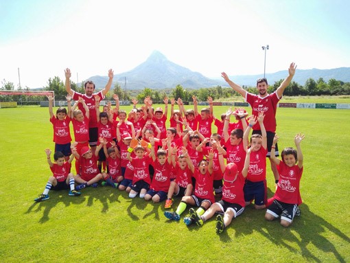 Osasuna Fundazioaren udako futbol campusa Etxarrin