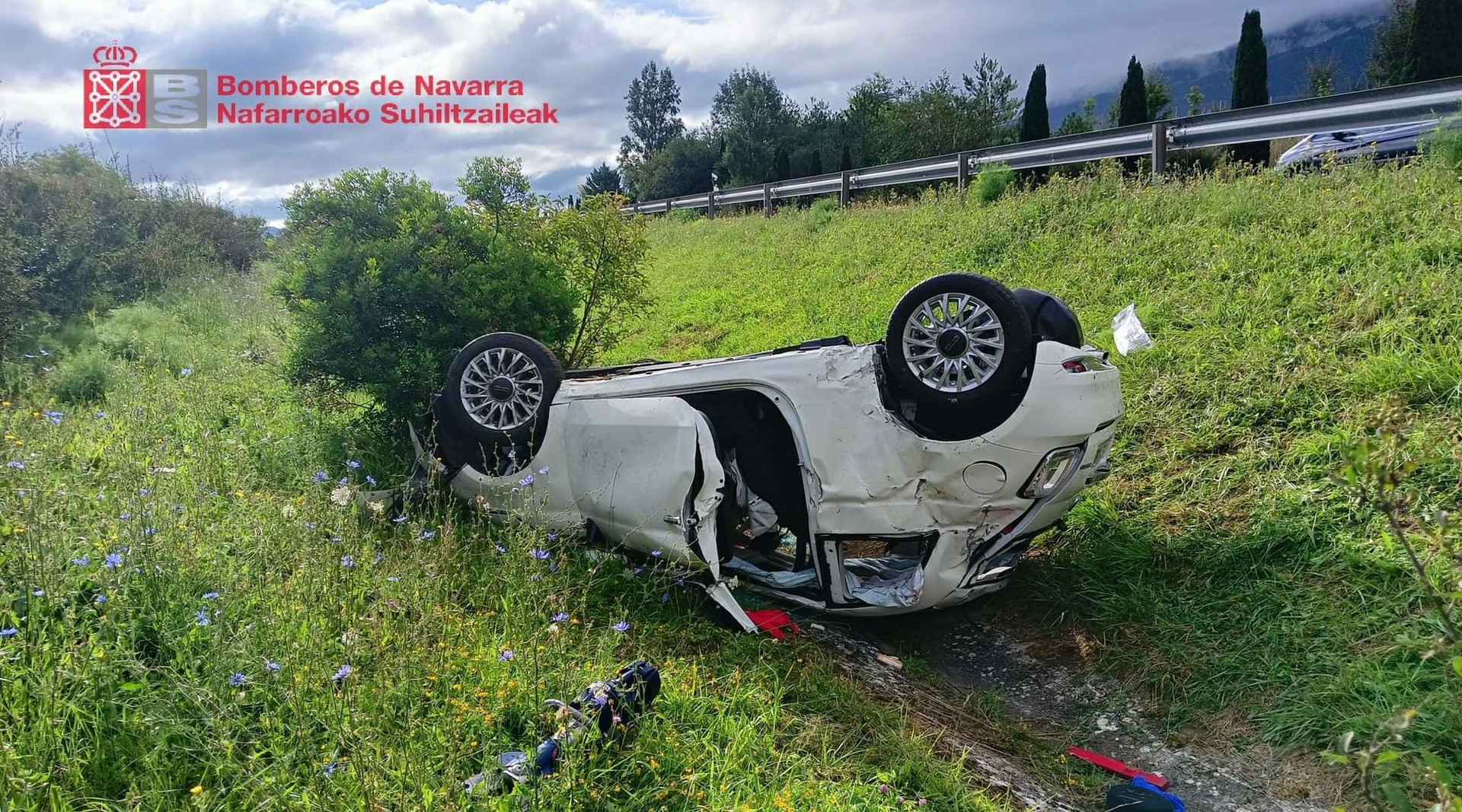 Lau zauritu auto istripuan