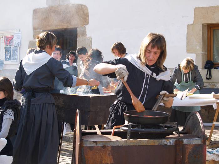 Talo festa etzi