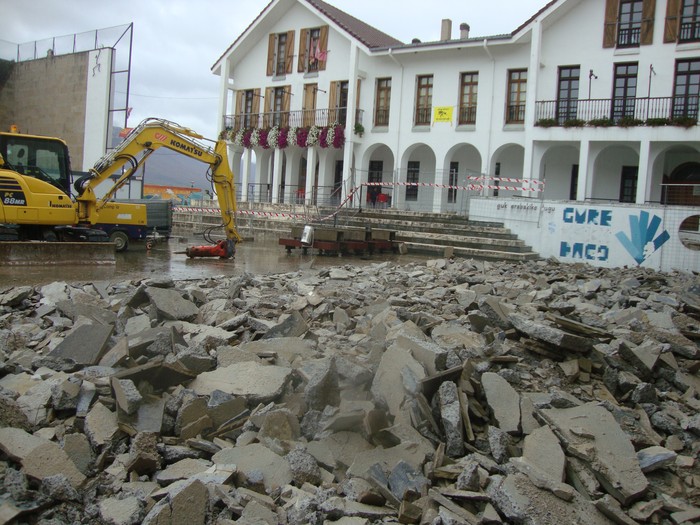 Berritze lanengatik plaza hankaz gora