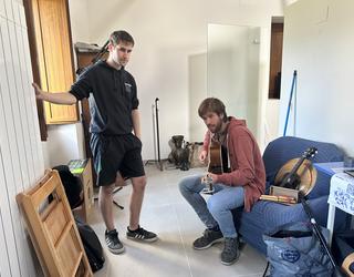 "Rocka da; alternatiboa, grunge, garageroa... Lerrokatu gabe"