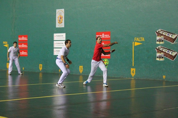 862 sinadura Altsasun frontoi txikia edo frontballa eskatzeko