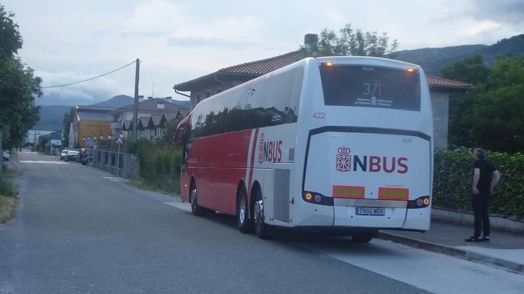 Bi autobus ordutegi bertan behera